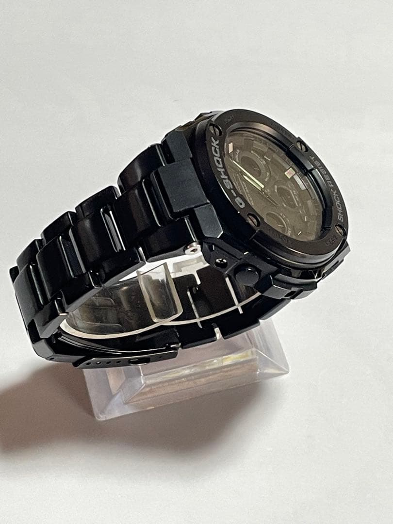 G-SHOCKブラックメタルバンド腕時計電波ソーラーGST-W300 G