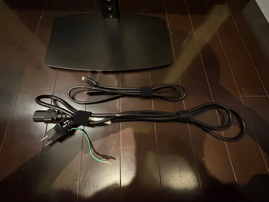 Dell U2720QM 27インチ 4K モニター USB-C対応