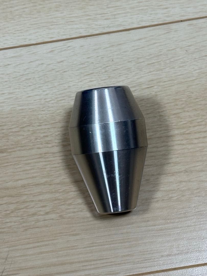 VeilSide　ヴェイルサイド　５速　シフトノブ　M10×ピッチ1.25　日産