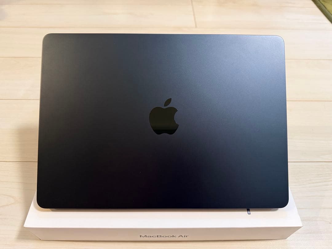 MacBook Air m2 13.6インチ 256GB ミッドナイト