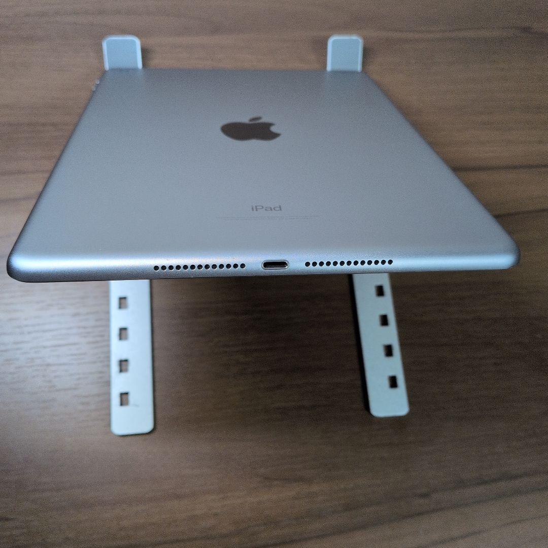 【即日発送】Apple iPad (第5世代) シルバー 本体