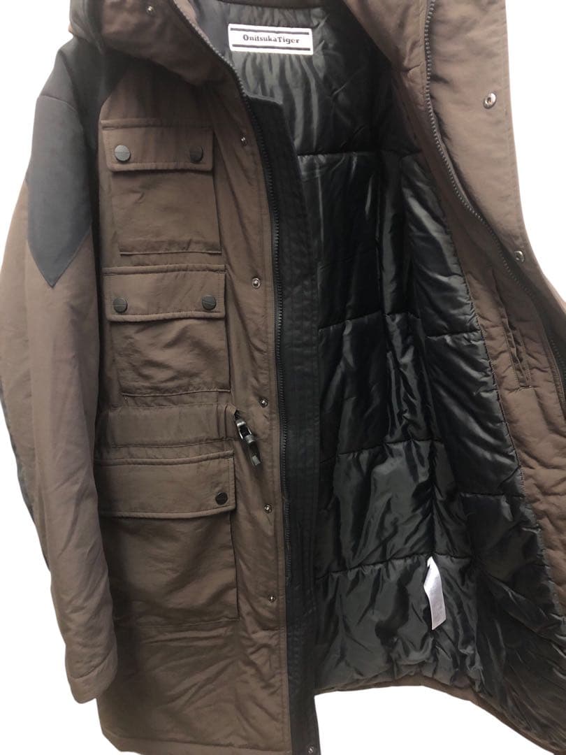 wydyzymlpオニツカタイガー パデッドコート