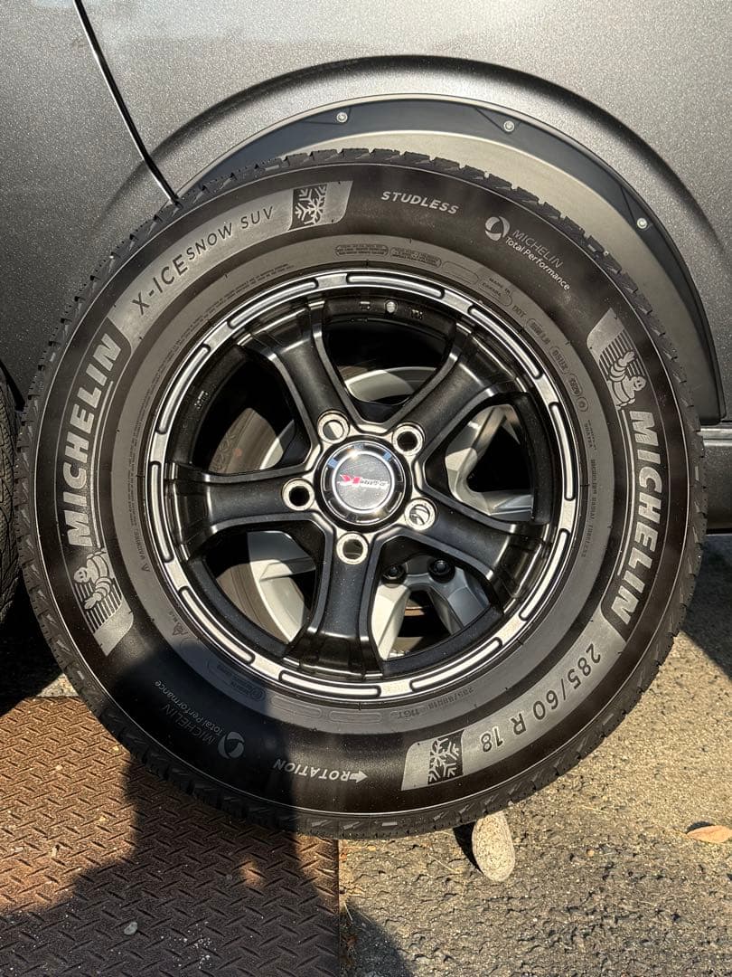 B-mudK 18インチホイール　ランクル200で使用