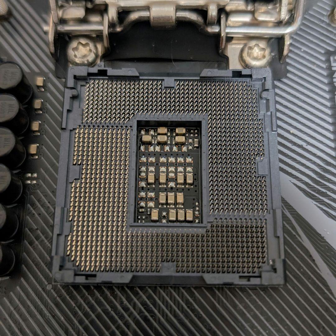 【動作確認済】 i7 8700K + ASUS Z370I セット