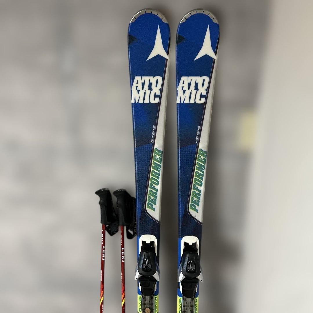 Atomic Performer スキーとLEKI ストック 162 バック付