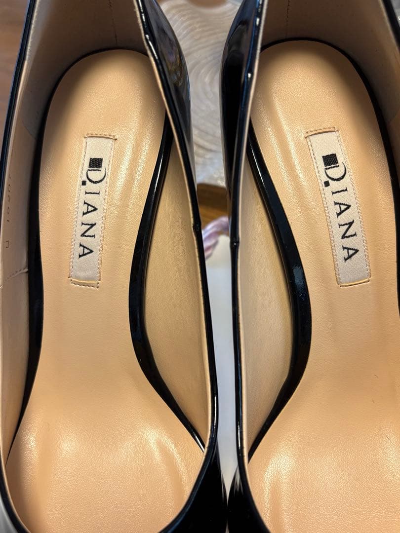 Diana(ダイアナ) 黒赤 エナメル ハイヒール パンプス