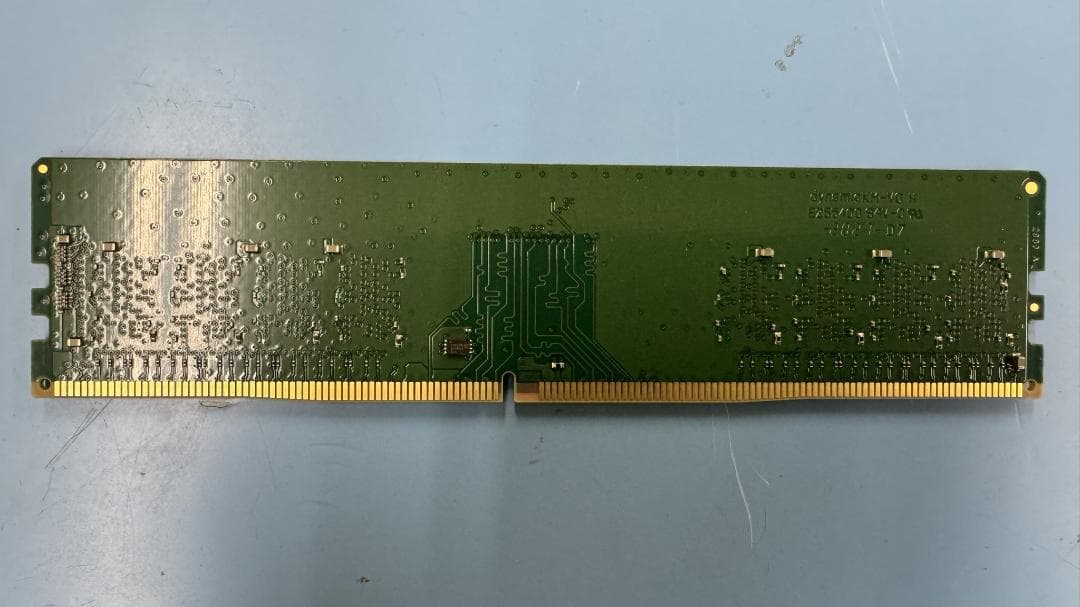 Crucial 16GB×2 (32GB) DDR4 2666MHz メモリー