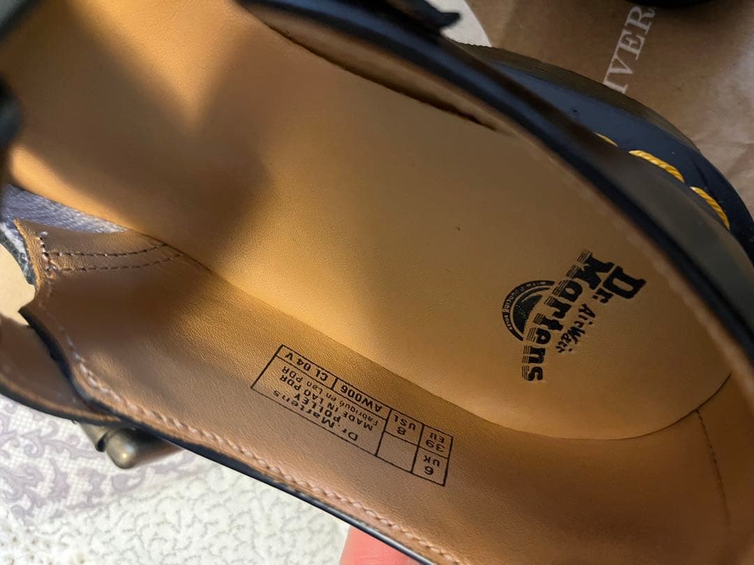 Dr. Martens Tストラップシューズ