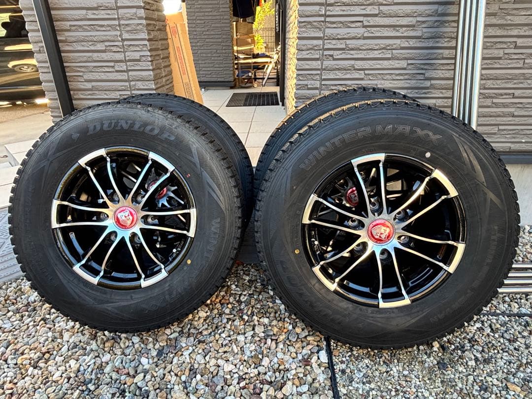 K*I様 ハイエース　スタッドレスホイールセット　4本