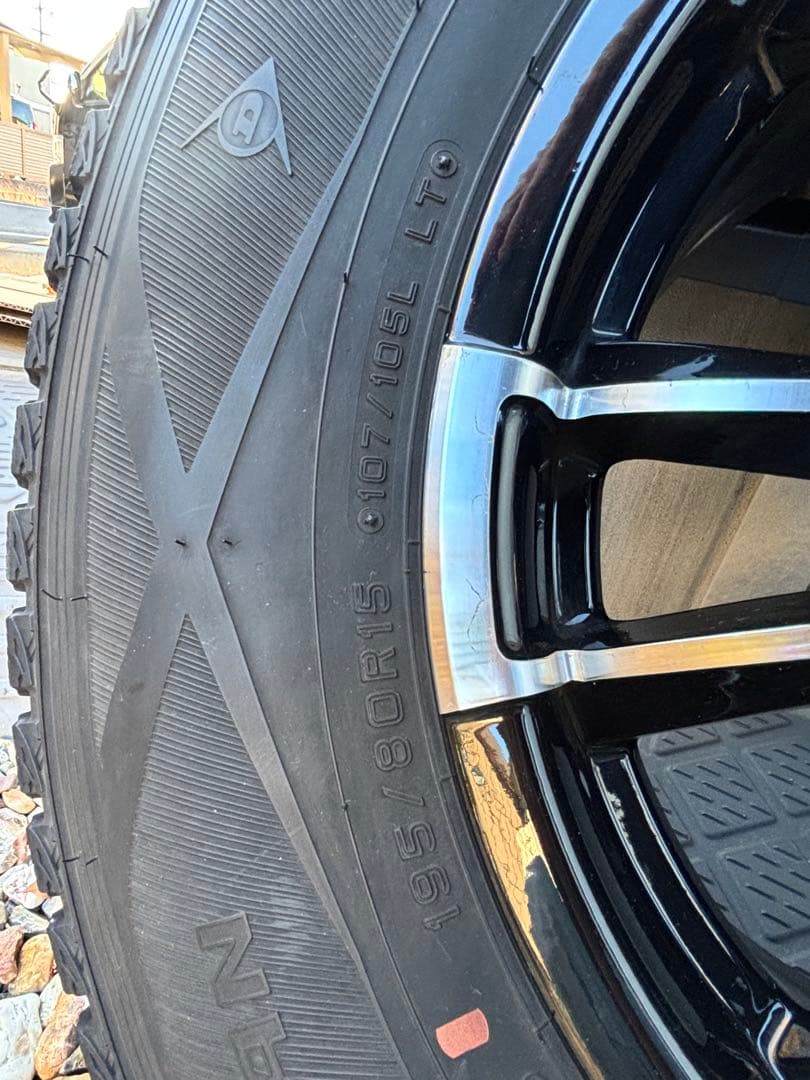 K*I様 ハイエース　スタッドレスホイールセット　4本