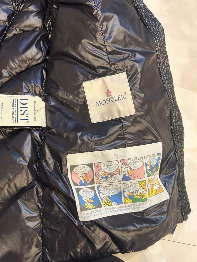 MONCLER ダウン
