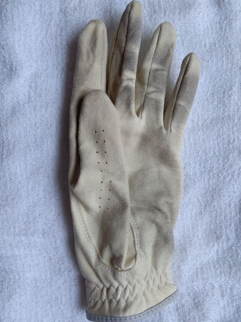 【クリームパンダ】ゴルフボール✕1、グローブ