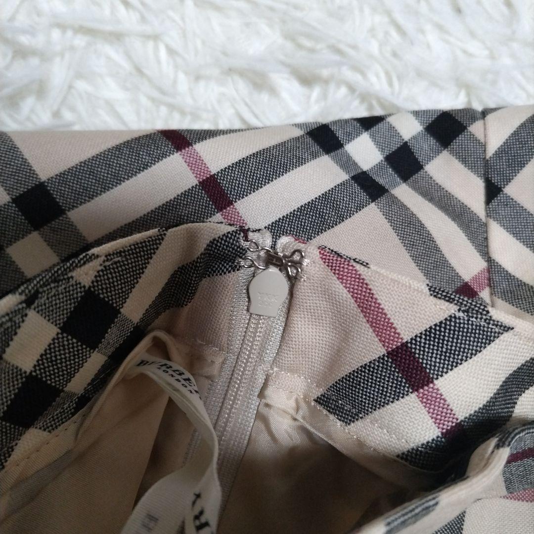 バーバリーロンドン　ロングスカート　ノバチェック　大きいサイズ　フレア　ウール