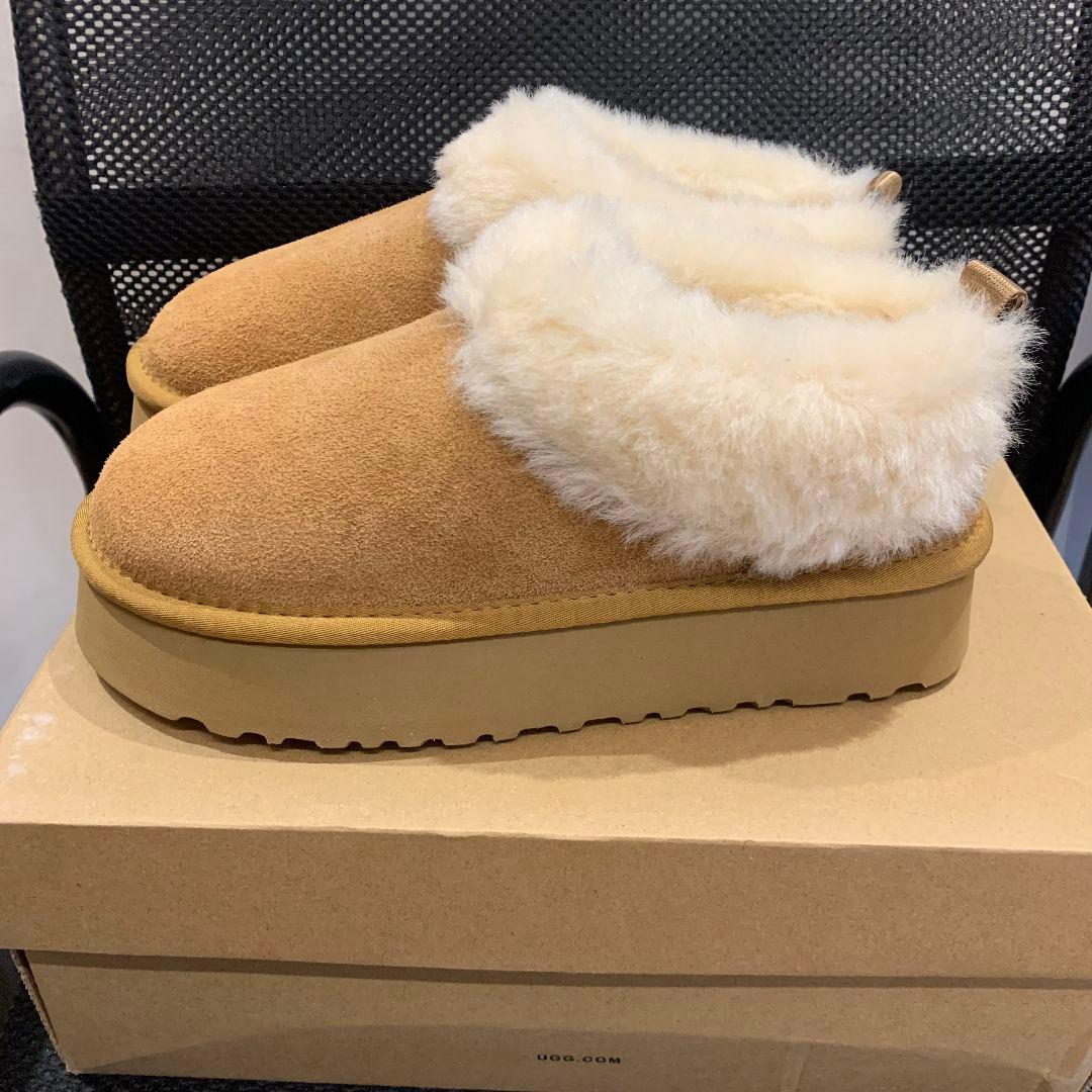 ★未使用★UGG厚底 ブラウンムートンブーツファー付き 24CM