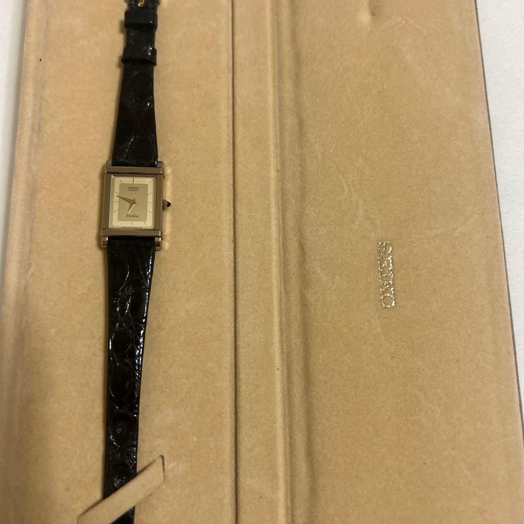 SEIKO Exceline クォーツ時計 ゴールド/ブラック 箱あり