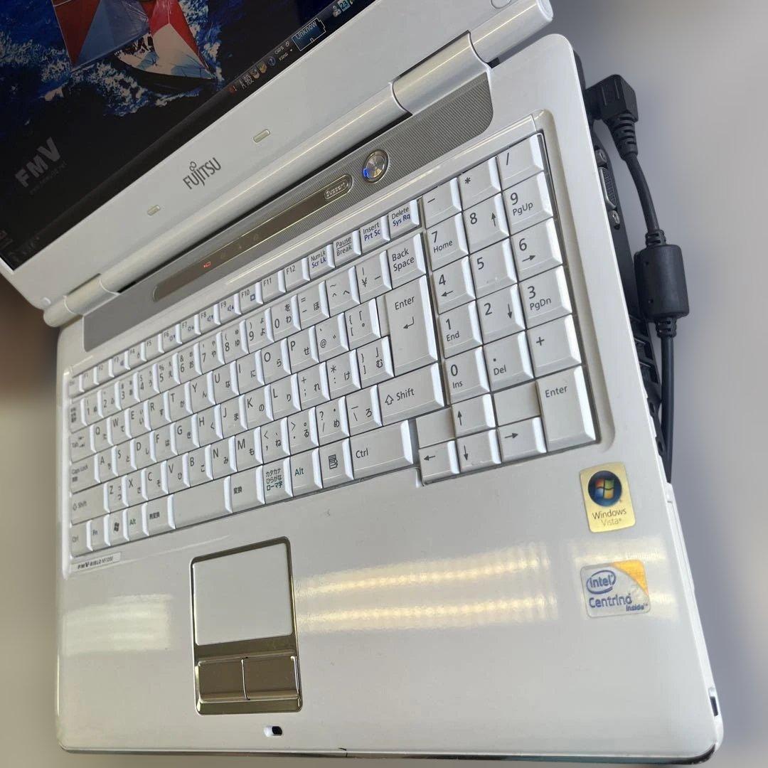 ★格安美品★WindowsVista★富士通15.6型スタイリッシュノートPC★