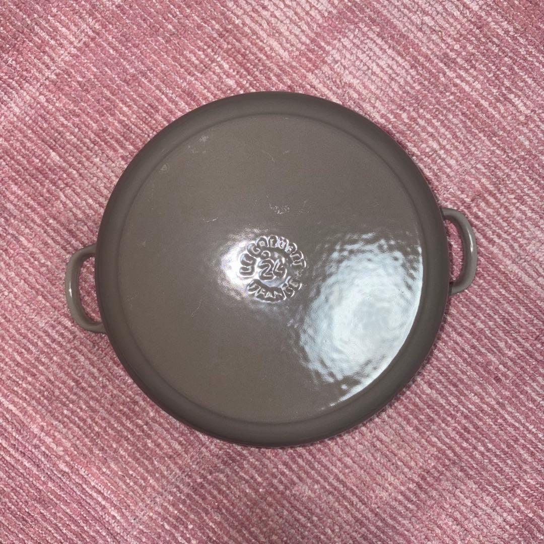 【美品】ル・クルーゼ LE CREUSET ココットロンド 24cm グレー