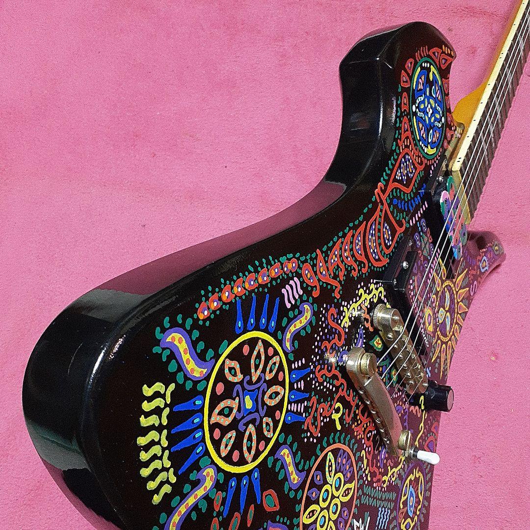 【良・美品】サイケペイント・hideモデル。モッキンバードエレキギター。