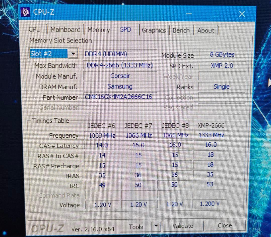 メモリー Corsair Vengeance LPX DDR4 16GB (8GBx2)