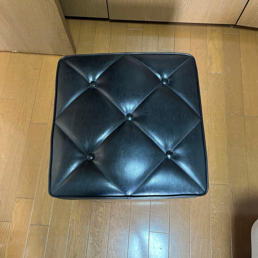 カリモク 60 Kチェアー 2シーター と オットマン