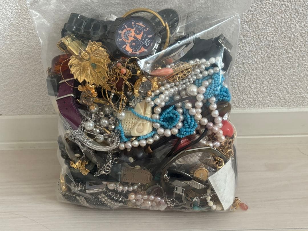 イミテーションアクセサリー約2.8kgまとめ売り