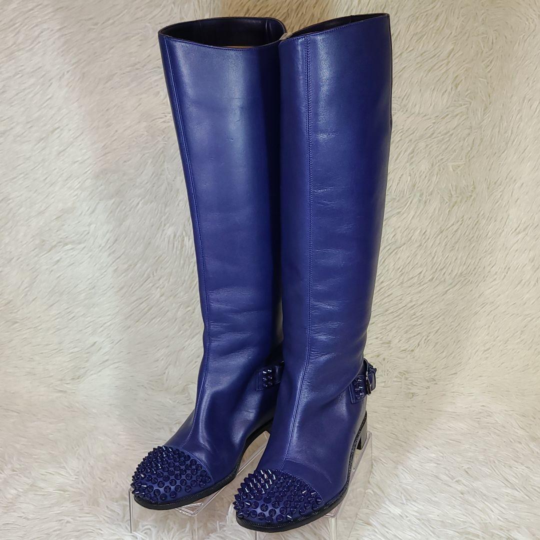 美品【クリスチャンルブタン】スタッズ　バックベルトロングブーツ　ネイビー