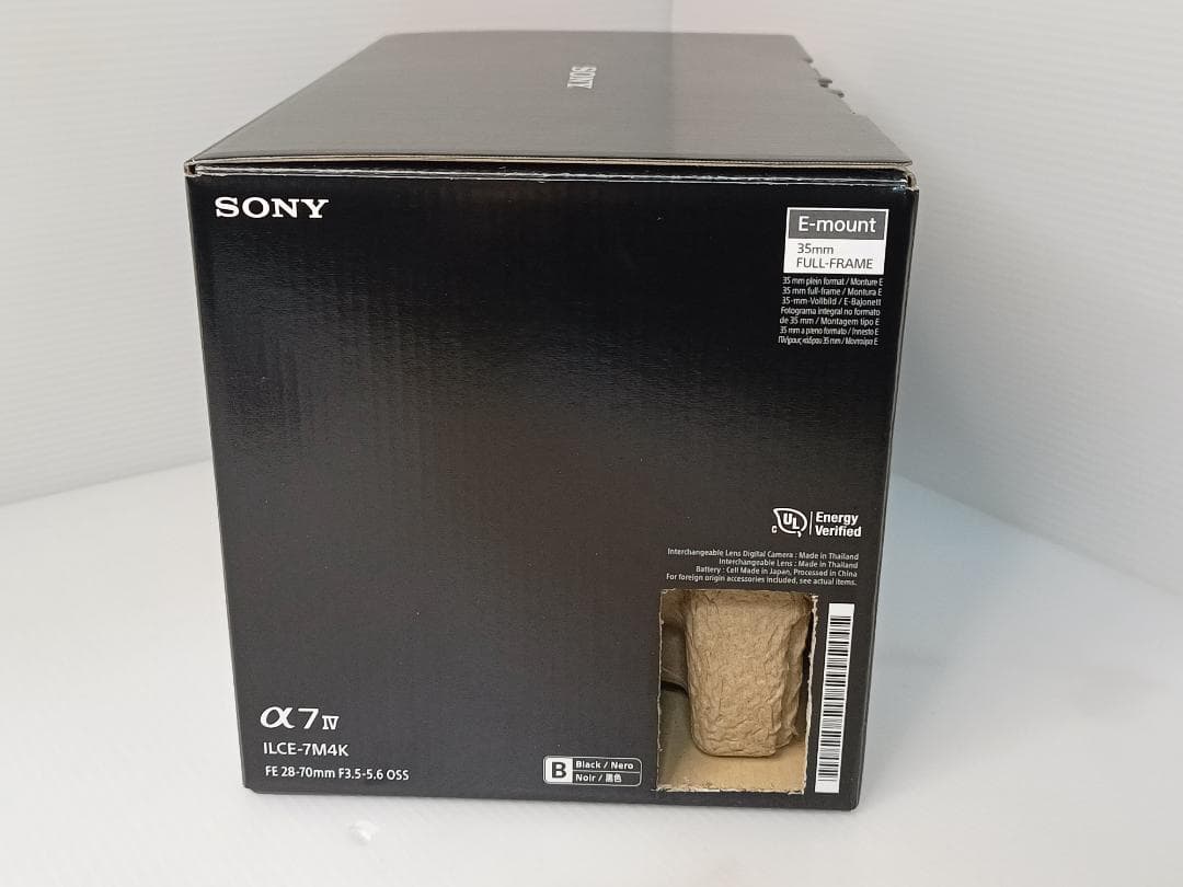 【未使用】ミラーレス一眼 SONY α7IV（ILCE-7M4K） レンズキット