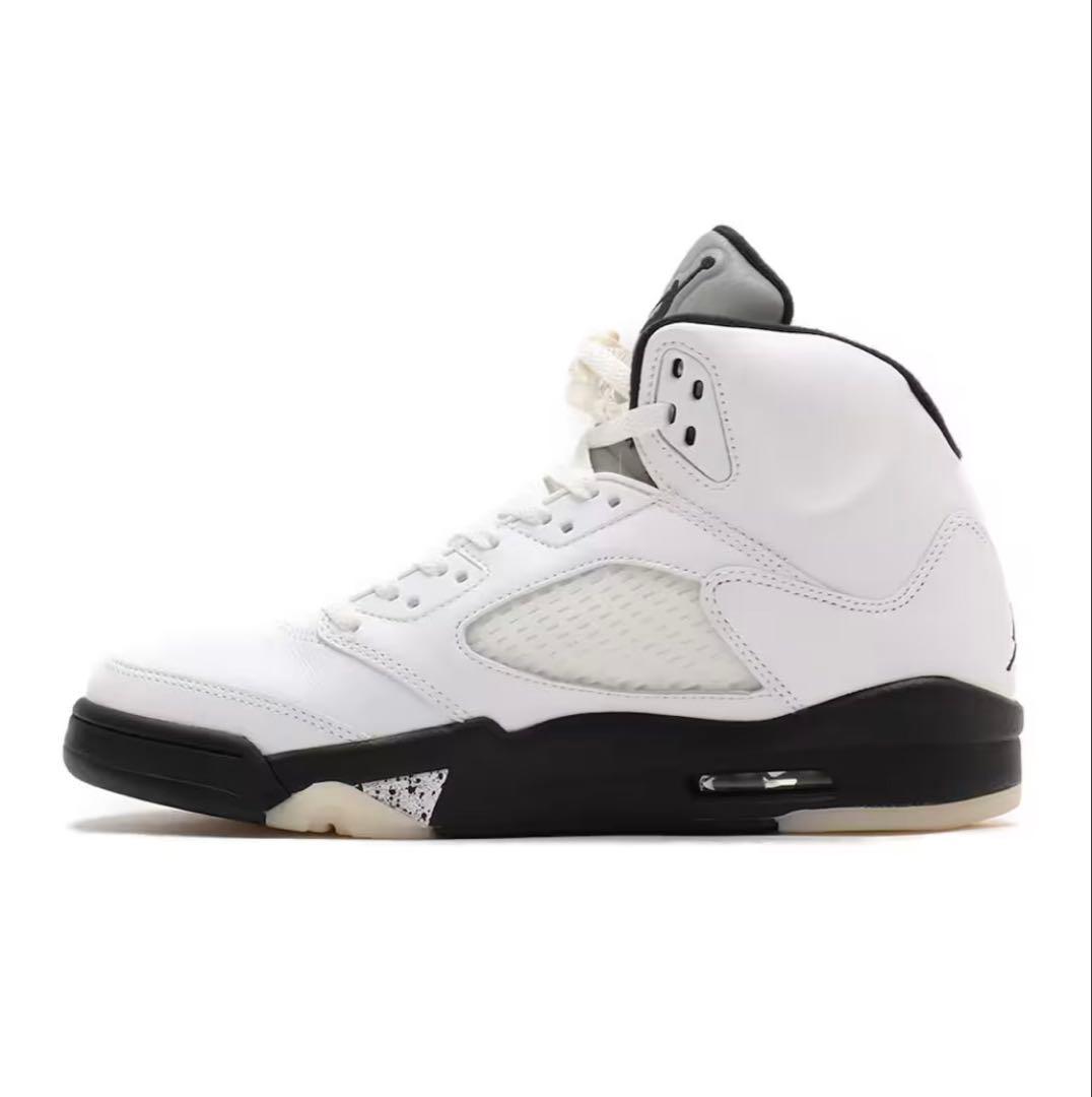 新品 ナイキ エアジョーダン 5 レトロ