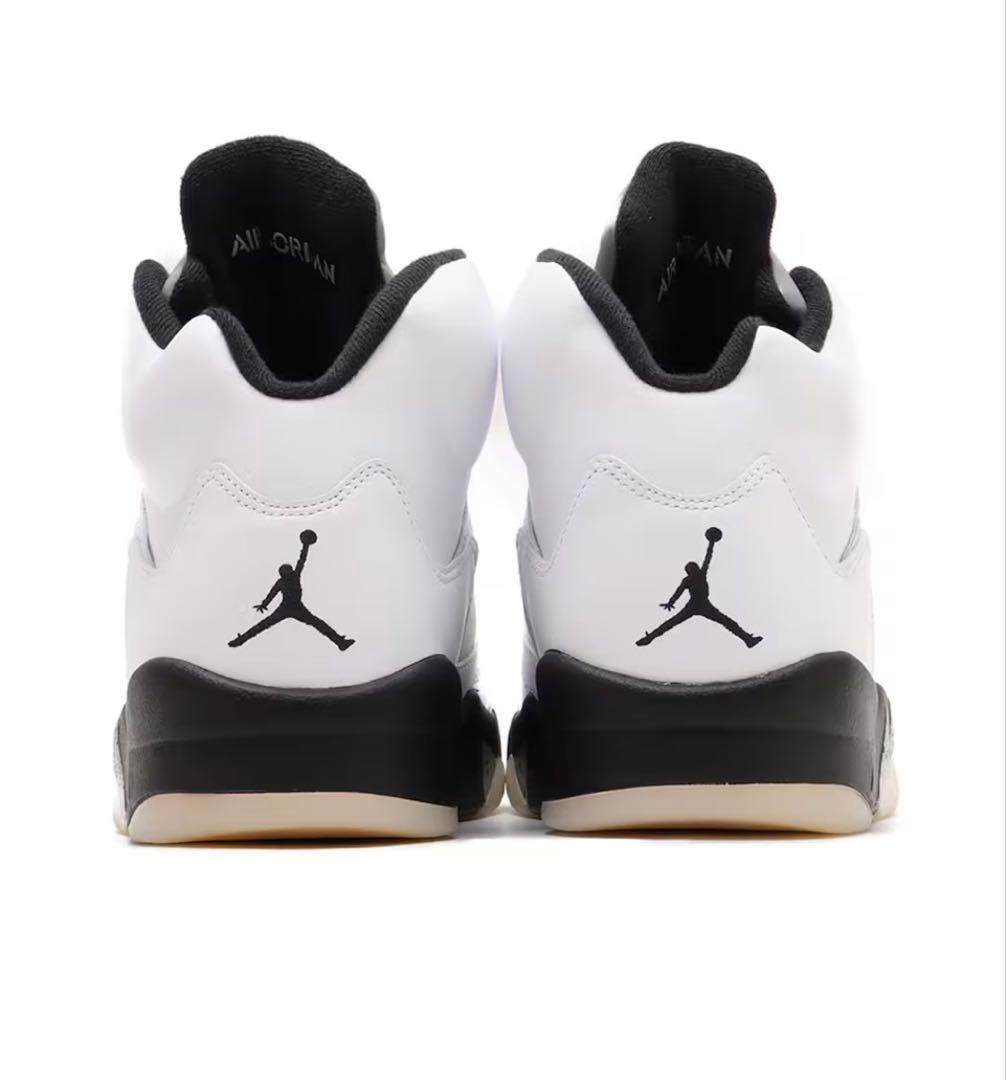 新品 ナイキ エアジョーダン 5 レトロ