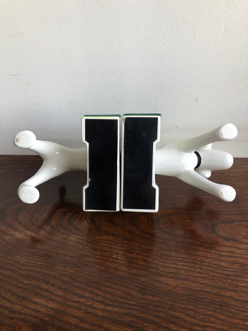 奈良美智　puppy bookend