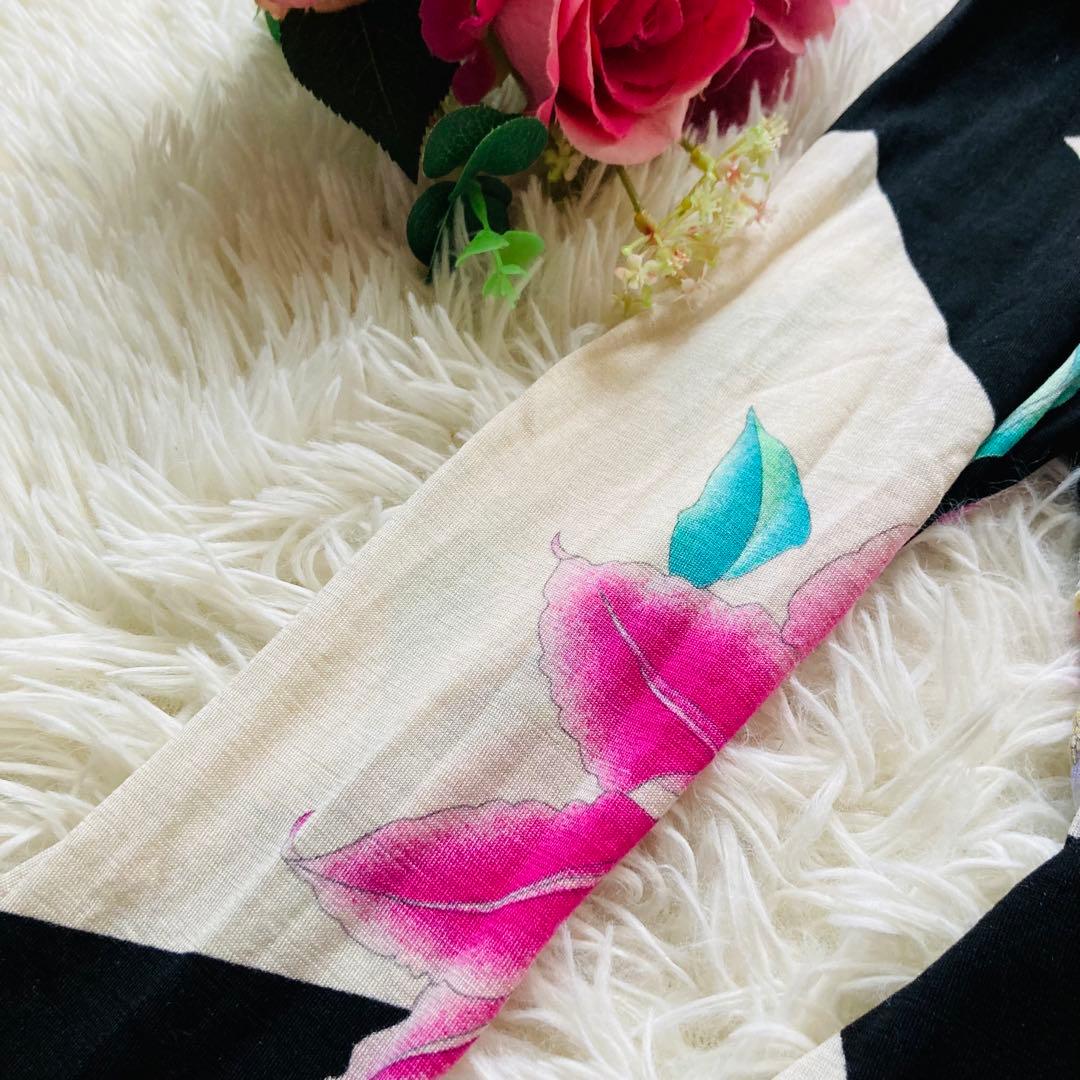 ✨レオナール ✨トップス　花柄　トリム　七分丈　サイズ40