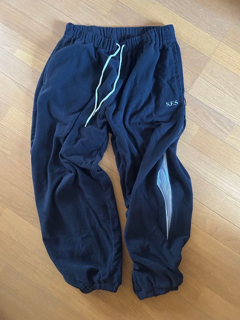 private brand by s.f.s フリースパンツ 黒