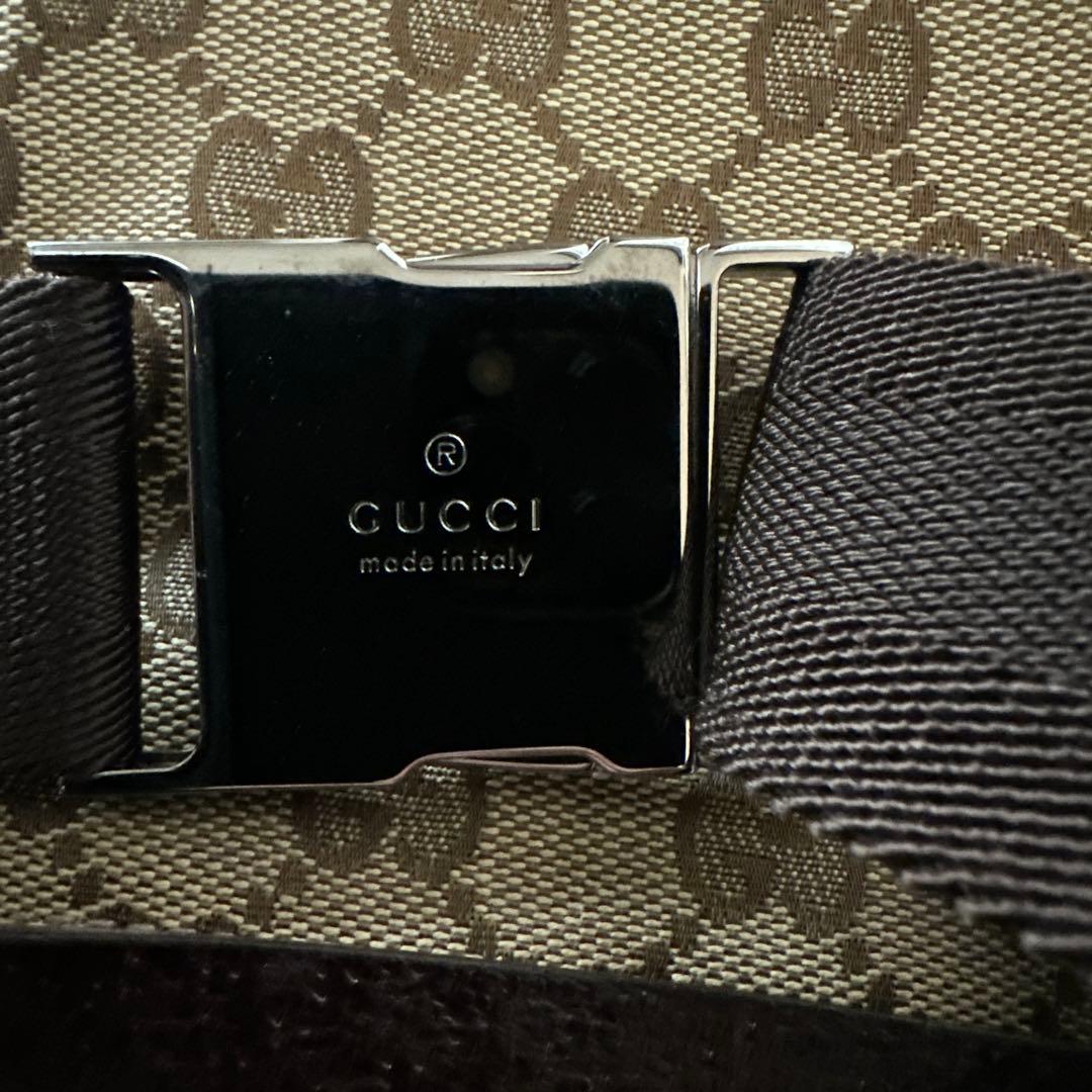 人気モデル　GUCCI グッチ 28566 200047 GG柄　ボディバック