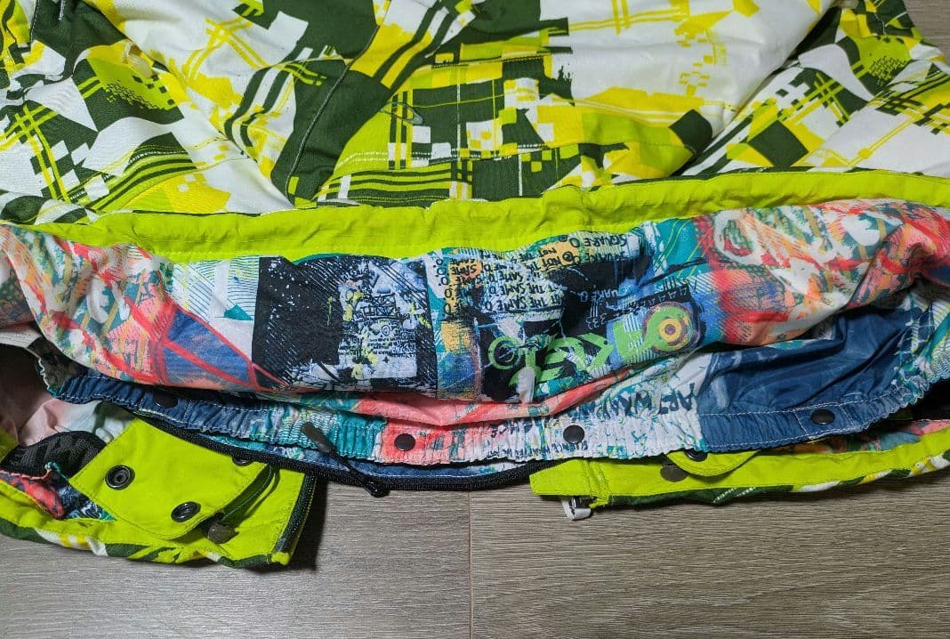 12月限定セール！【極美品】OAKLEY スノボウェア メンズ M