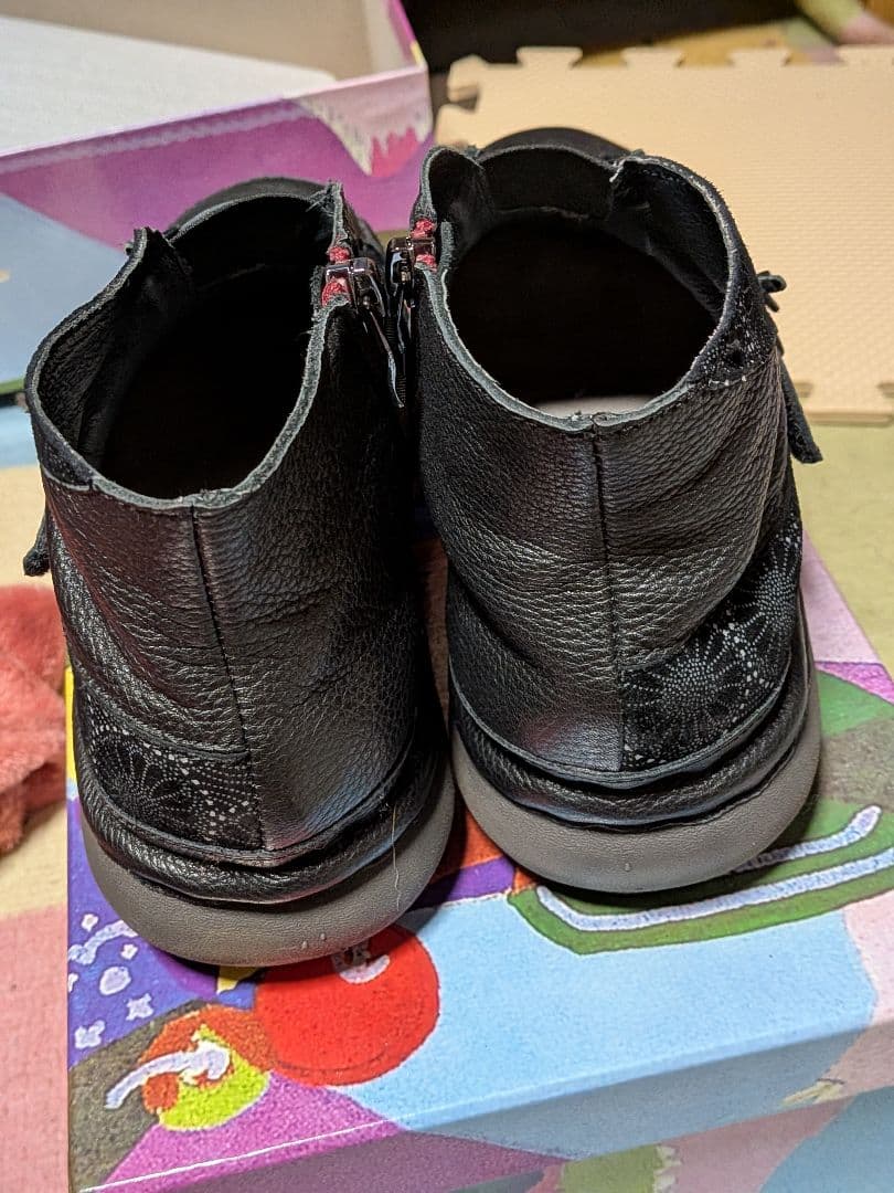 エスタシオン本皮花モチーフショートブーツ（美品）早いもの勝ち☆