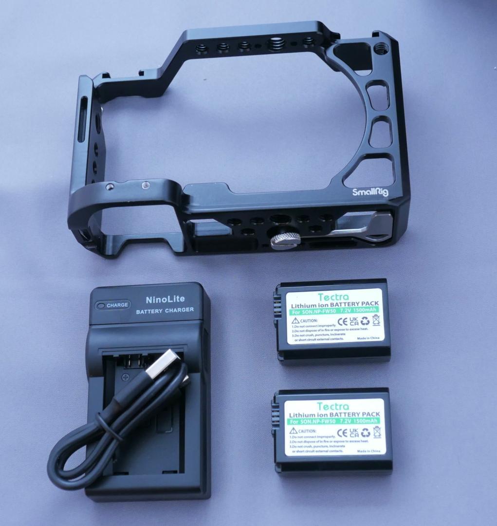 SONY α6400＋標準ズームレンズセット極上美品＋付属備品多数