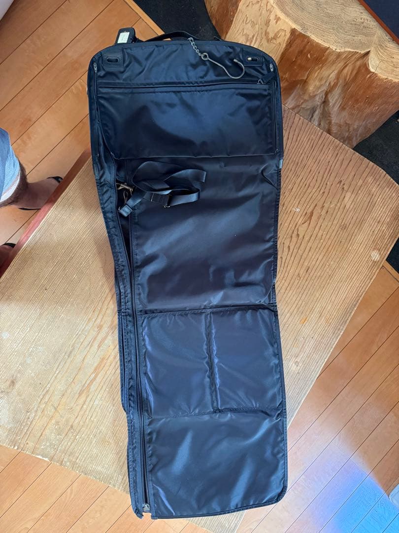 Porter 黒いガーメントバッグ フック付き