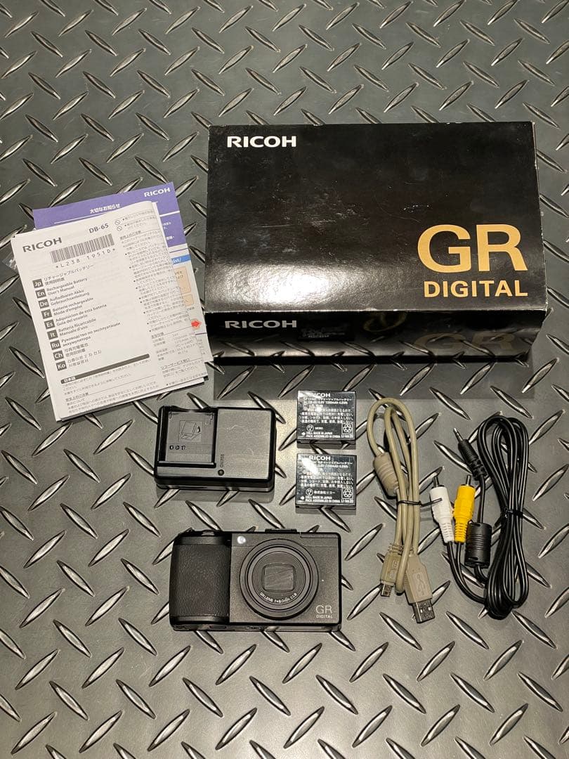 美品「RICOH GR DIGITAL Ⅲ」コンパクトデジタルカメラ