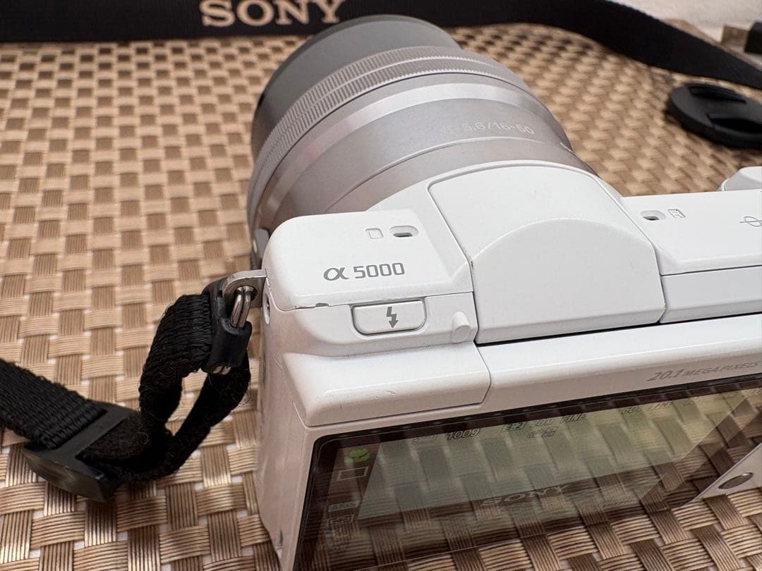 SONY/ソニー ミラーレス一眼カメラα5000