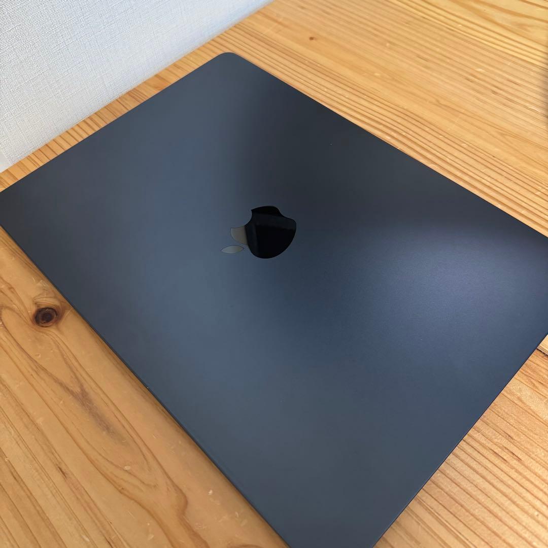 MacBook Air 本体 13インチ　M2 ミッドナイト