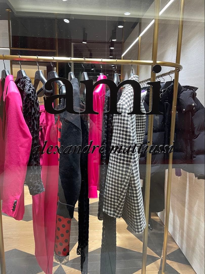 ぽむさん専用/AMI PARIS ピンク ニットセーター　GINZA SIX購入