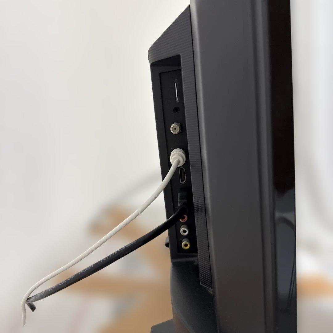 TOSHIBA テレビ&リモコン