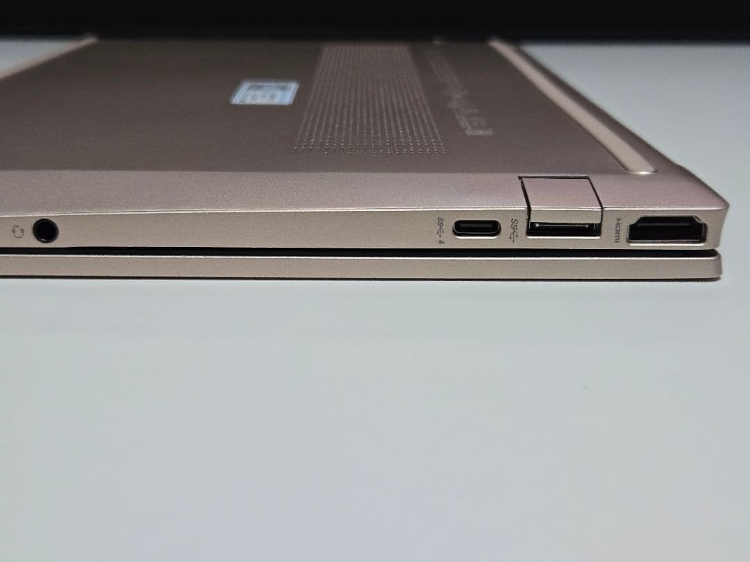 HP Pavilion Aero 13-be 軽量ノート Ryzen7搭載