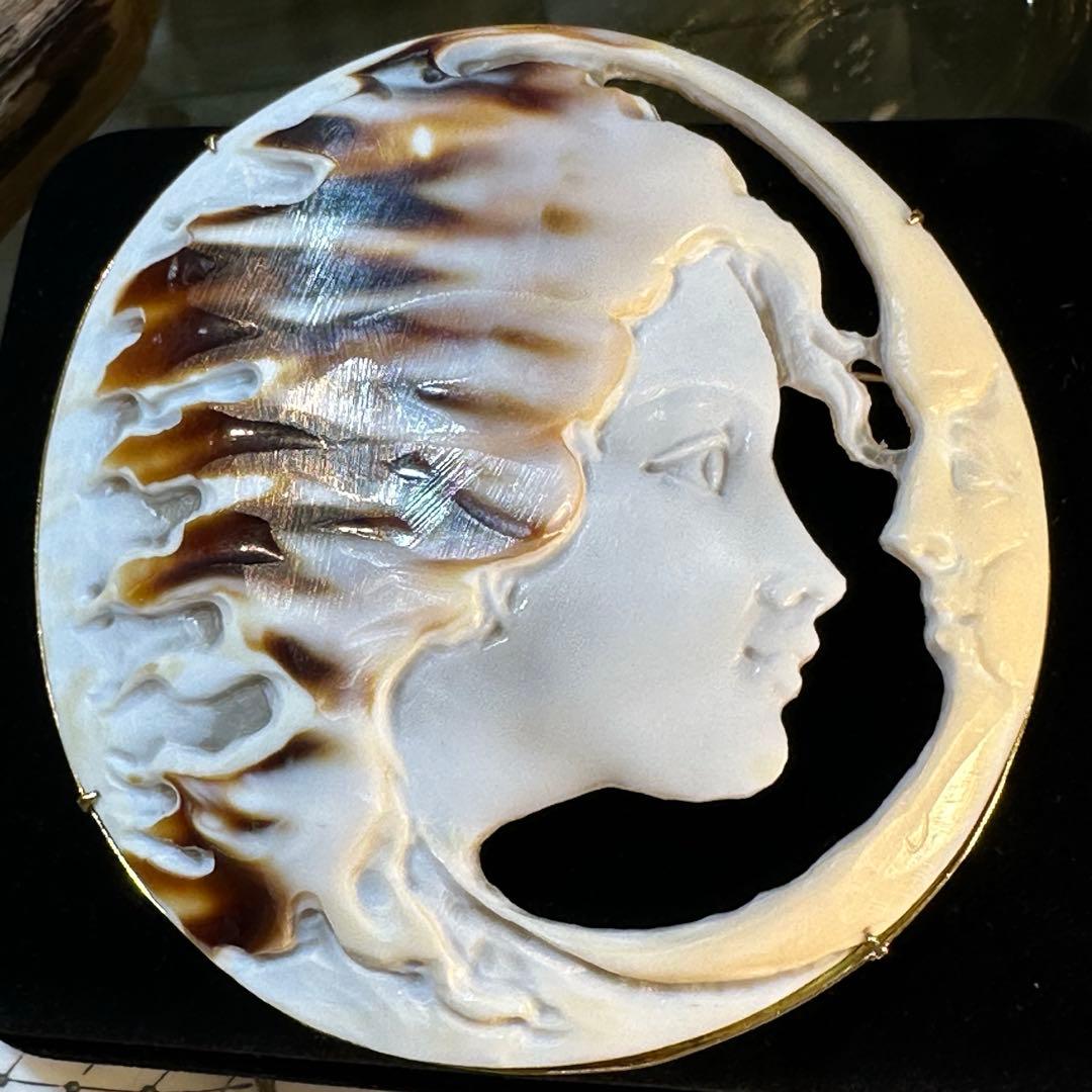 K18 直径7cm月と少女のカメオ ブローチペンダントトップ兼用