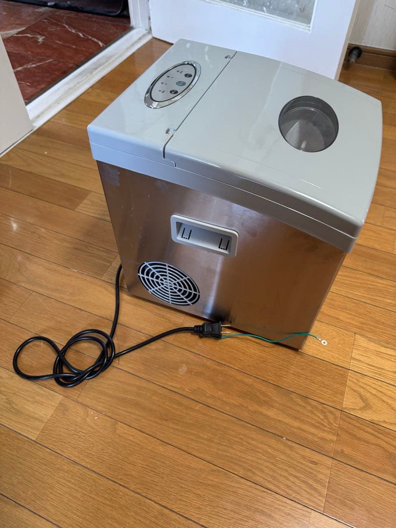 ルームメイト　自動製氷機 EB-RM5800G シルバー