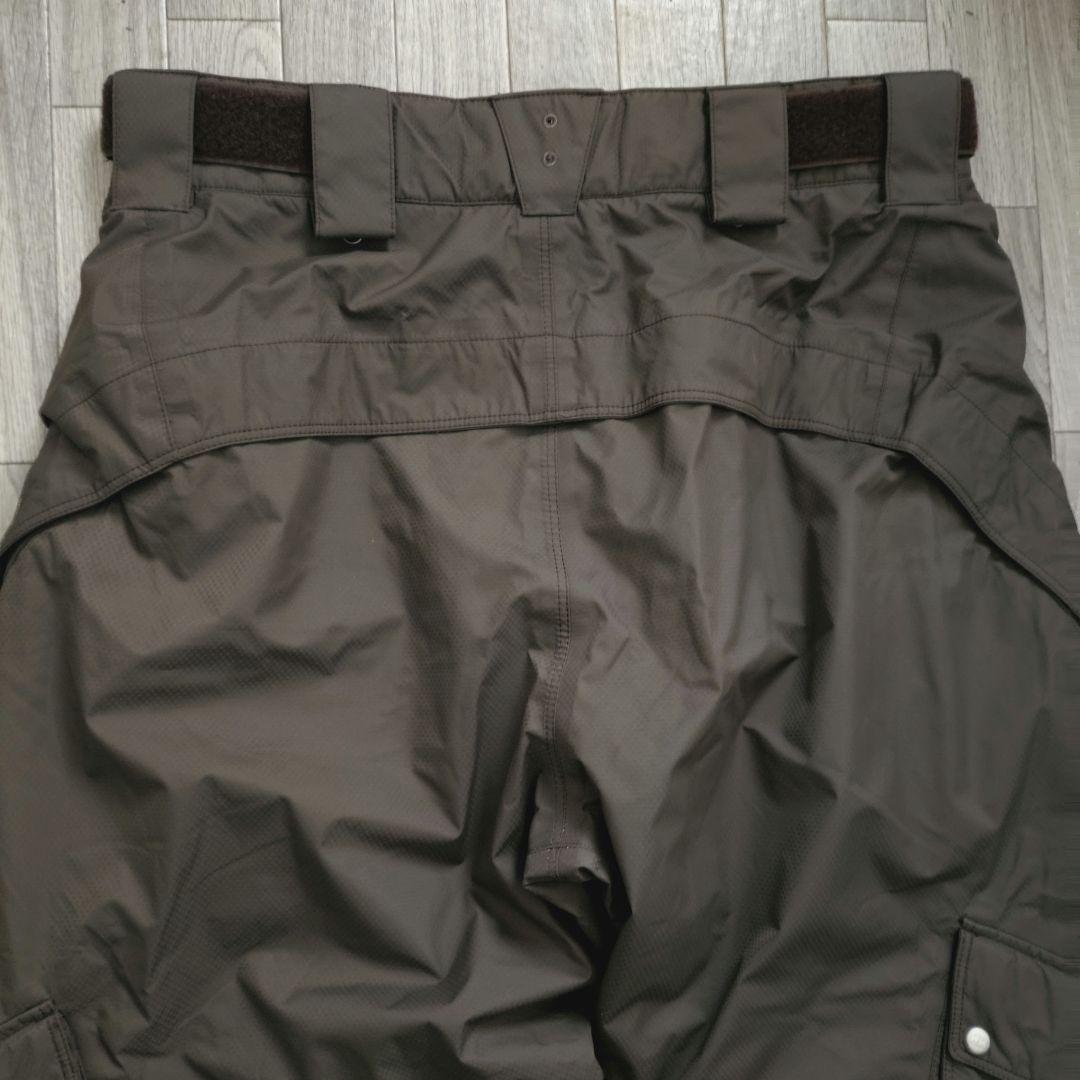 美品 HELLY HANSEN GORE-TEX スノーボード パンツ XL相当