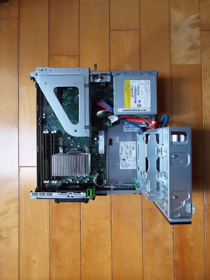 Windowsデスクトップ ESPRIMO D588/B i3-9100 16G SSD512G+HDD1T