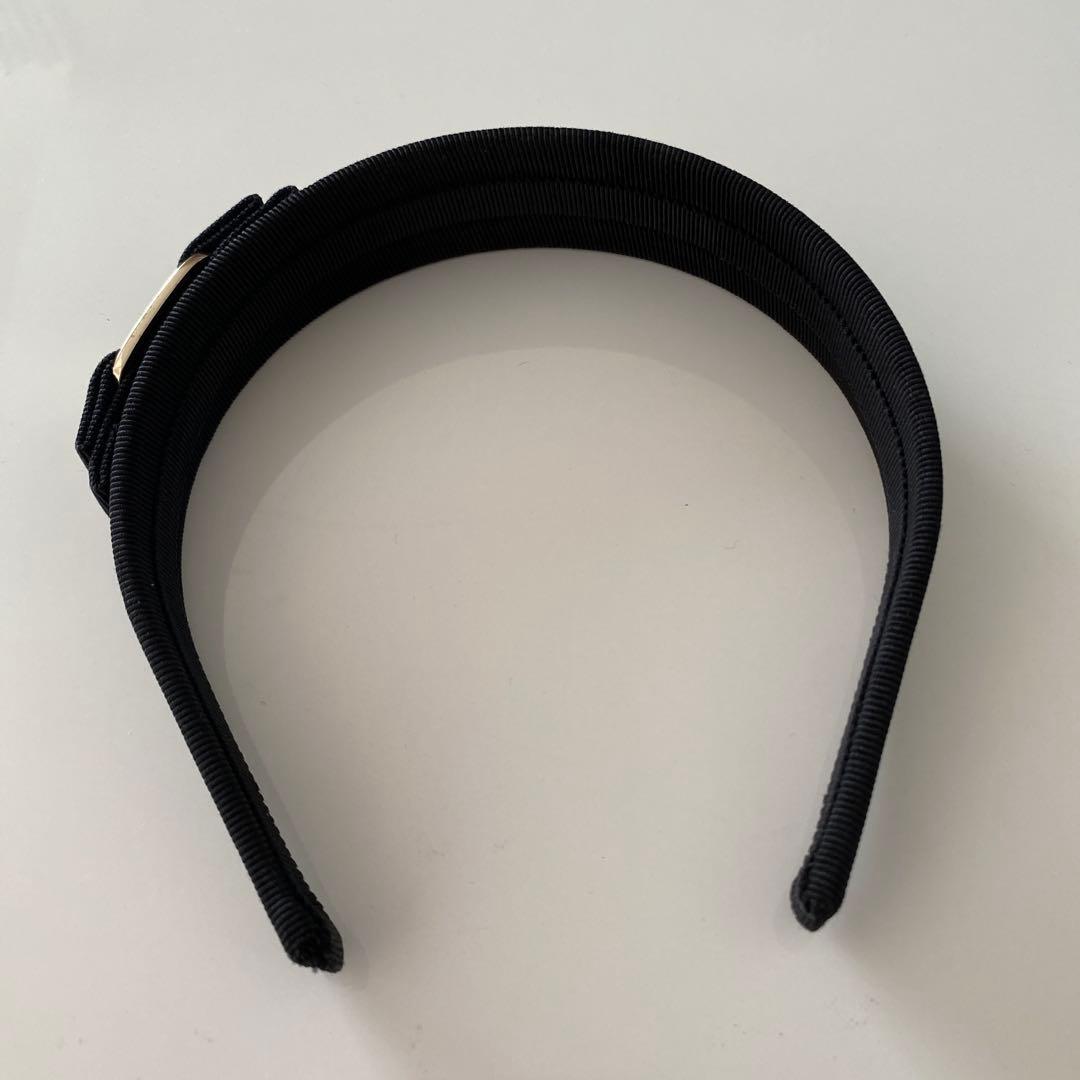 【Ferragamo】フェラガモ　カチューシャ　リボン　ブラック×ゴールド