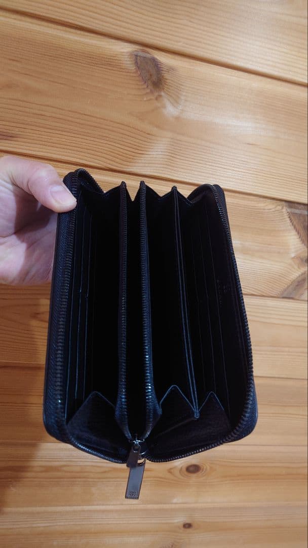 【極美品】BAHARI バハリ　ラウンドファスナー長財布