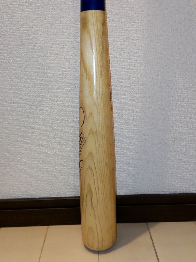 中日ドラゴンズ　渡邉博幸　NPB　硬式　支給品　サイン入りバット